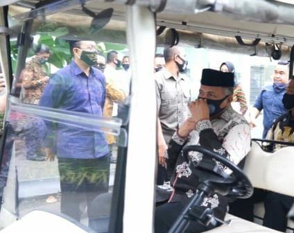Plt Gubernur Aceh, Nova Iriansyah usai mengikuti rapat penyerapan APBD tahun 2020 di Istana Kepresidenan Bogor, Rabu (15/7)