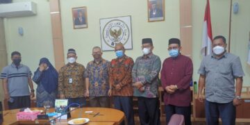 Pertemuan Kepala DSI Aceh Dr EMK Alidar bersama Ketua BWI Aceh, Dr H Isa A Gani saat melakukan audiensi dengan BWI Pusat di Jakarta, Jumat (21/10)