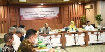 Rombongan Komisi X DPR -RI mengunjungi Aceh, yang disambut Asisten I Bidang Pemerintahan dan Keistimewaan Sekda Aceh Dr M Jafar SH MHum di Aula Serba Guna Kantor Gubernur Aceh, Jum'at (20/5)