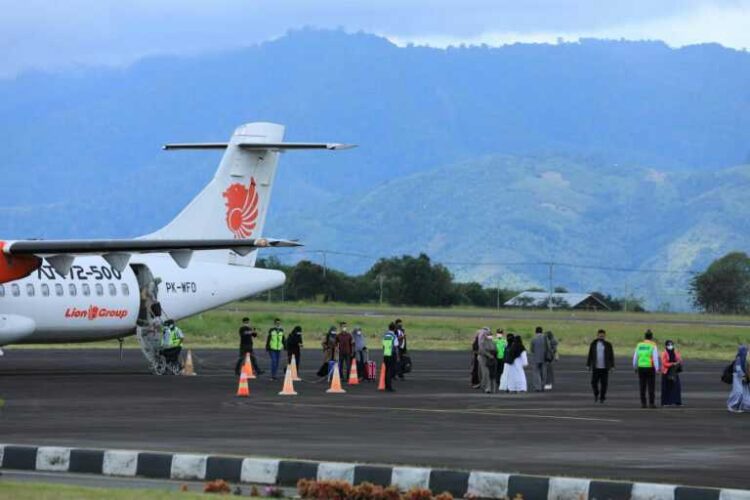 Sebanyak 15.429 masyarakat Aceh melakukan perjalanan mudik Lebaran 1443 Hijriah dengan menggunakan angkutan udara