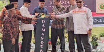 Pembukaan Darul Quran Aceh Musabaqah Qur’an, Science, and Sport (DAMASQUSS) tahun 2022 di komplek Dayah Darul Quran Aceh Tumbo Baro, Kecamatan Kuta Malaka, Aceh Besar, Ahad (23/10)