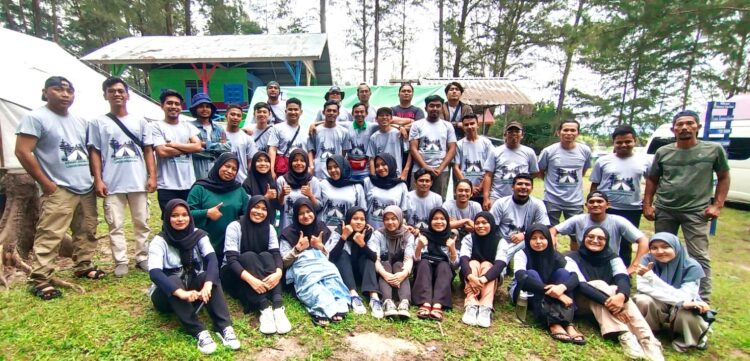 Forum Jurnalis Lingkungan Aceh menggelar kemah jurnalistik lingkungan pada 9-11 Desember 2022 di Aceh Jaya guna mengajak mahasiswa peduli lingkungan
