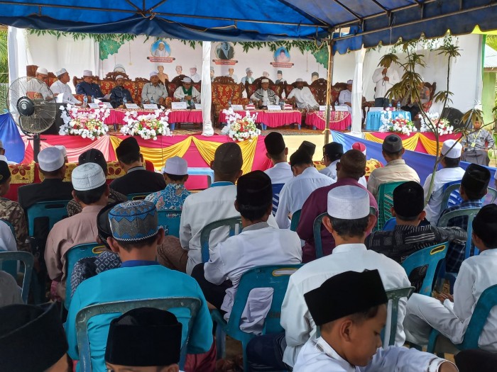 Suasana Muzakarah Ulama Se-Aceh Timur yang berlangsung di Komplek Dayah Darul Mua'rif Gampong Buket Sahraja Kecamatan Julok, Ahad (29/1)