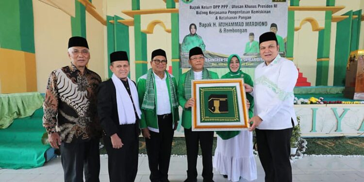 Plt Ketum DPP PPP Muhamad Mardiono disambut hangat di Dayah Modern Tgk Chiek Oemar Diyan Aceh Besar, Kamis (2/2)