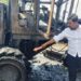 Satu unit truk Colt Diesel untuk penyiraman aspal aspal curah dan satu unit alat berat jenis Grader milik PT Subota Internasional Contractor terbakar pada Senin (20/2) di Basecamp Segmen 1 di Dusun Bukit, Gampong Paya Unou, Kecamatan Ranto Peureulak, Aceh Timur