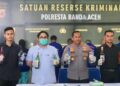 Personel Satresnarkoba Polresta Banda Aceh menyita 234 botol minuman keras dari berbagai jenis dan merek berkelas di sejumlah kawasan di kota Banda Aceh