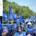 Kader Partai Demokrat Aceh melakukan konvoi kendaraan saat pendaftaran Bacaleg DPRA ke Kantor KIP Aceh, Sabtu (14/5)