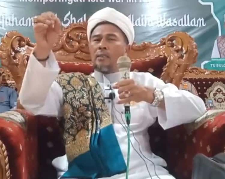 Pimpinan Dayah Markaz Ishlah Al Aziziyah Tgk Bulqaini Tanjungan