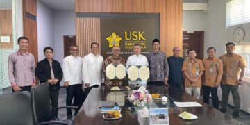 Universitas Syiah Kuala dan Yayasan Sativa Nusantara menandatangani Perjanjian Kerja Sama penelitian ganja medis di Ruang Mini Rektor USK, Jum'at, 23 Juni 2023