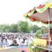 Pj Bupati Aceh Besar Muhammad Iswanto bersama jajaran ASN dan ribuan masyarakat menunaikan shalat Idul Adha 1444 Hijriah, di lapangan depan Masjid Al Munawwarah, Jantho, Kamis (29/6)
