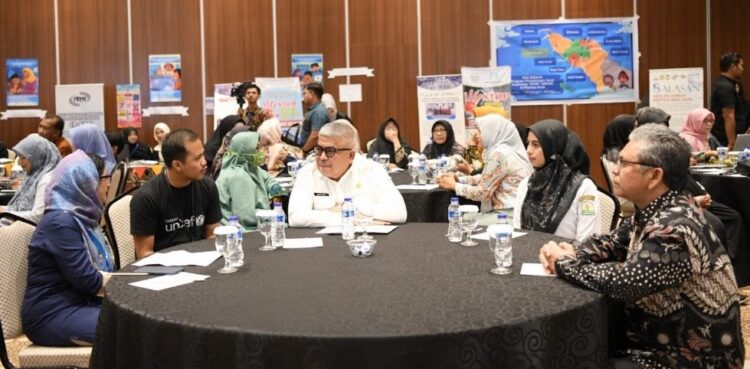 Sekda Aceh Bustami Hamzah menghadiri pembukaan kegiatan Koordinasi Learning Event Praktik Baik Perlindungan Anak tahun 2022-2023 di Hotel Ayani Banda Aceh, Rabu (7/6)