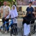 Yayasan Blood For Life Foundation (BFLF) kembali memberikan satu unit sepeda gratis kepada salah satu pelajar kurang mampu asal Kabupaten Aceh Utara