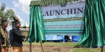 Kakanwil Kemenag Aceh Azhari meluncurkan Kampung Bukit Tiga Kecamatan Peunaron, Aceh Timur sebagai gampong moderasi beragama, Senin (24/7)