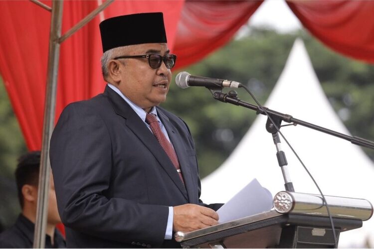 Sekda Aceh Bustami Hamzah menjadi Inspektur Upacara Peringatan Hari Pendidikan Daerah (Hardikda) ke-64 Tahun 2023 di Lapangan Tugu Darussalam, Banda Aceh, Sabtu (2/9/2023)