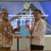 Pj Gubernur Aceh Bustami Hamzah menyerahkan Laporan Keuangan Unaudited Pemerintah Aceh Tahun Anggaran 2023 ke BPK RI Provinsi Aceh di Aula BPK RI, Kamis (28/3/2024)