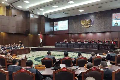 Mahkamah Konstitusi (MK), Senin (22/4), menolak gugatan Perselisihan Hasil Pemilihan Umum (PHPU) Pilpres 2024 yang telah ditetapkan KPU sebelumnya