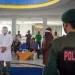 Dua pasangan bukan mahram yang terbukti melakukan ikhtilath menjalani eksekusi hukuman cambuk di Taman Bustanussalatin atau Taman Sari, Banda Aceh, Kamis (25/4/2024)
