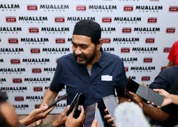 Ketua Umum DPP Partai Aceh Muzakir Manaf atau Mualem saat peresmian Mualem Center, Sabtu malam (18/5). (Foto: Dok. Info Aceh)
