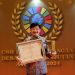 Marco Sumampouw, Direktur Smartfren saat menerima penghargaan kategori silver dalam Corporate Social Responsibility & Pengembangan Desa Berkelanjutan Awards 2024 di Jakarta, (7/5)