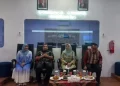 Pj Bupati Aceh Besar Muhammad Iswanto bersama Ketua TP PKK Cut Rezky Handayani mengunjungi Sumedang Comand Center di Sumedang, Jawa Barat, Rabu (8/5/2024). (Foto: Dok. Prokopim Aceh Besar)