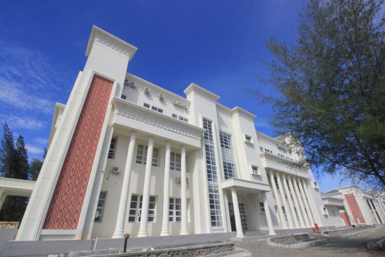 Fakultas Kelautan dan Perikanan (FKP) Universitas Syiah Kuala telah membuka prodi baru yaitu Prodi Teknologi Industri Hasil Perikanan (TIHP).