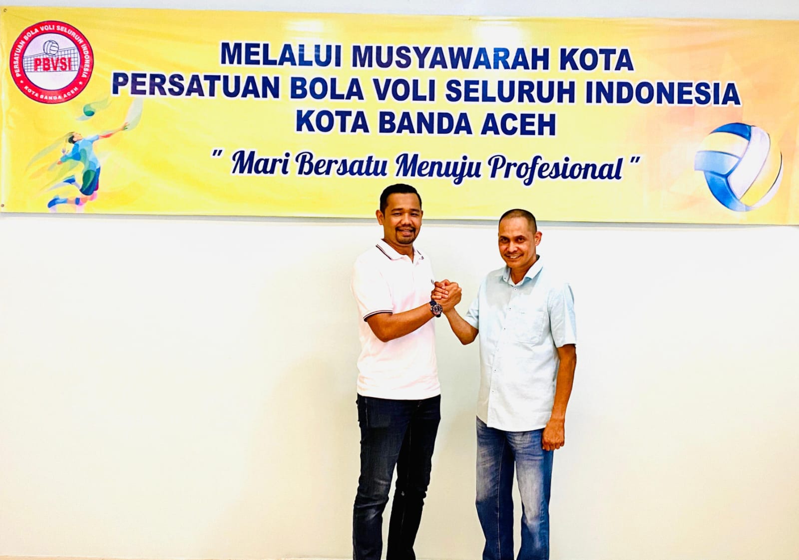 Anggota DPRK Banda Aceh Aulia Rahman terpilih aklamasi sebagai Ketua Umum PBVSI Banda Aceh pada MUSKOT, Sabtu, 25 Januari 2025, di aula Gedung LAN. (Foto: For Infoaceh.net)