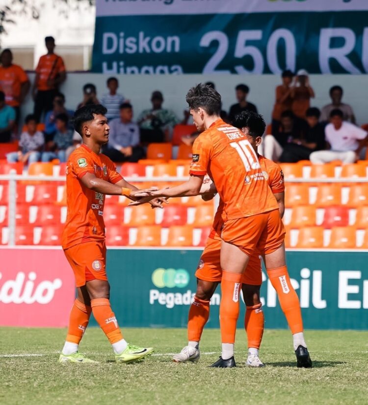 Persiraja Banda Aceh menutup Babak 8 Besar Grup X Liga 2 musim 2024-2025 dengan kemenangan besar setelah mengalahkan Deltras Sidoarjo dengan skor 4-1, Senin petang (17/2) di Stadion H Dimurthala Lampineung