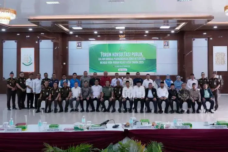 Kejati Aceh menggelar Forum Konsultasi Publik dalam rangka pembangunan zona integritas menuju WBK dan WBBM pada 2025. (Foto: For Infoaceh.net)
