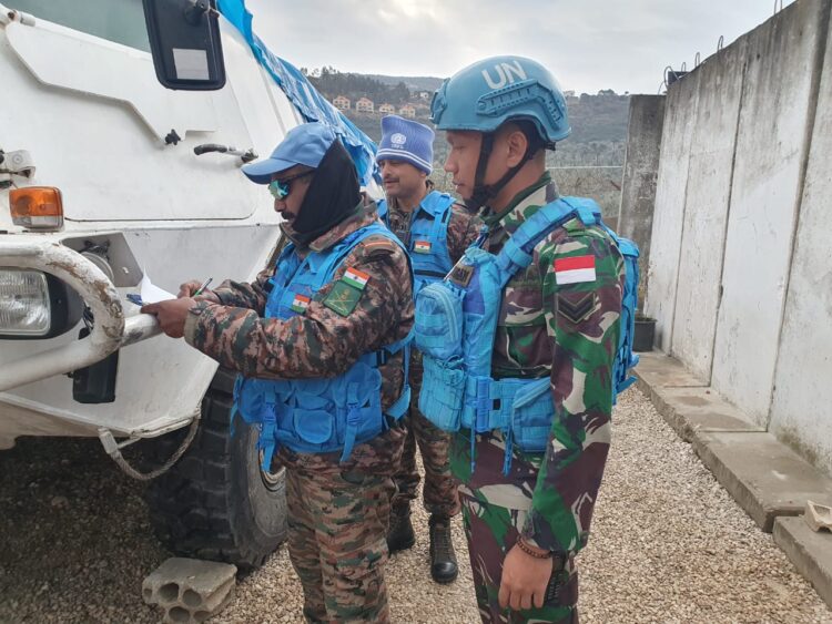 Sertu Dwi Darmawan Tarigan, prajurit dari Satuan Brigif 25/Siwah, Kodam Iskandar Muda, yang tergabung dalam Satgas MPU TNI Kontingen Garuda (KONGA) XXV-P/UNIFIL, melaksanakan kegiatan TCP 101 di wilayah Indbatt Area, Lebanon, pada Jum'at (7/2/2025). Foto: For Infoaceh.net