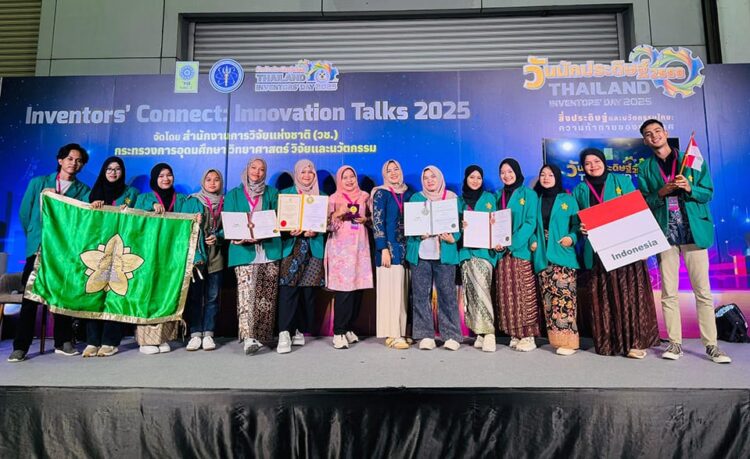 Mahasiswa USK Banda Aceh menorehkan prestasi gemilang di ajang Inventors Connect: Innovation Talks 2025 yang diselenggarakan National Research Council of Thailand (NRCT)