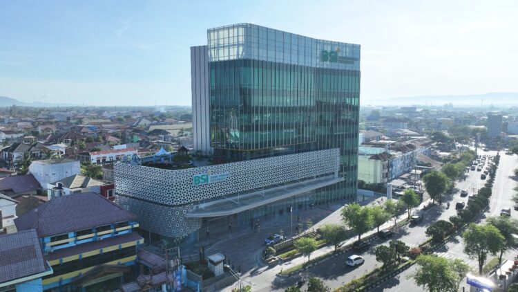 Gedung Bank Syariah Indonesia (BSI) yang megah di Jalan Tgk Mohd. Daud Beureueh Banda Aceh