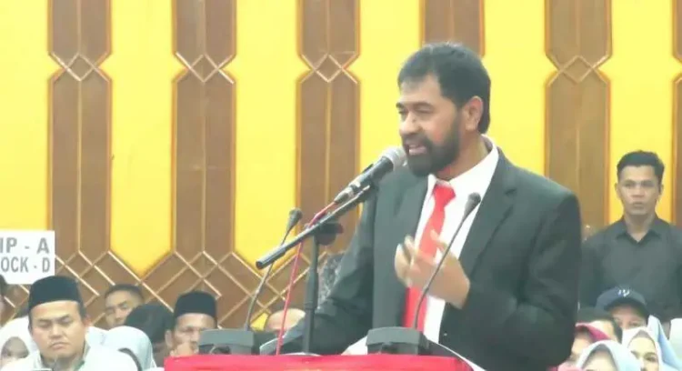 Gubernur Aceh Muzakir Manaf atau Mualem