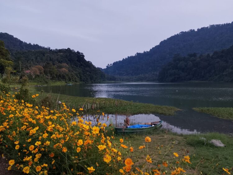 Danau Aneuk Laot