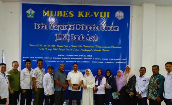 Ketua Umum IMKM dan Ketua Pelaksana Harian terpilih IMKB IMKB Banda Aceh 2025-2028 Amiruddin Cut Hasan dan Fakhrurrazi Yusuf di Sekretariat IMKB, Gampong Tibang, Banda Aceh. (Foto: Humas IMKB)