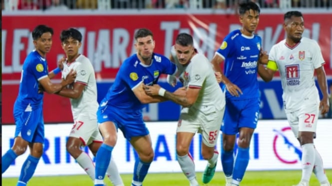 Malut United vs Persib (Sumber : instagram.com/malutunitedfc)