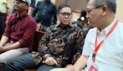 Hasto Kristiyanto Bantah Dana Talangan untuk Harun Masiku, Desak Penangkapan Segera