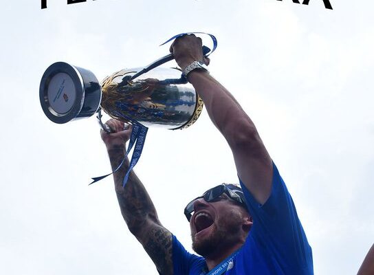 Persib Jawara Liga 1, Bobotoh Rayakan Kemenangan di Gedung Sate