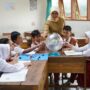 Peningkatan kesejahteraan guru sebagai pilar utama dalam reformasi pendidikan nasional
