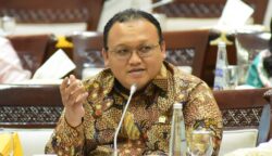 Anggota Komisi XI DPR RI dari Fraksi Partai Keadilan Sejahtera (PKS), Muhammad Kholid menyoroti langkah Danantara yang menjajaki investasi di BlackRock