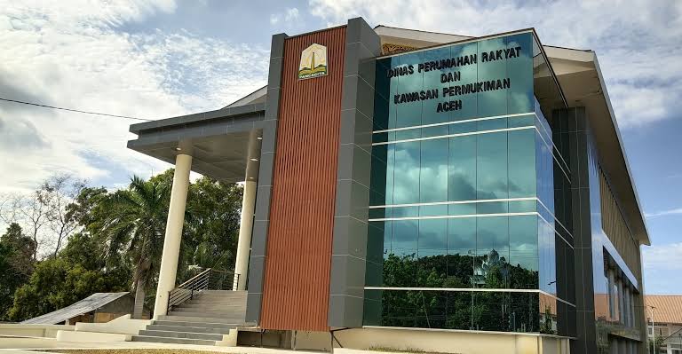 Dinas Perkim Aceh hingga saat ini belum juga mengumumkan ke publik sebanyak 1.000 sisa rumah dhuafa atau rumah layak huni program Pemerintah Aceh yang dibangun tahun 2025