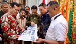 Wakil Gubernur Aceh Fadhlullah, menerima kunjungan sejumlah investor dari Hangzhou Chamber of Commerce Indonesia, di aula Rumah Dinas Wakil Gubernur Aceh, Kamis makam (1/5)