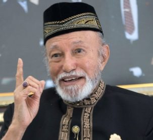 Wali Nanggroe Aceh Malik Mahmud Al-Haytar