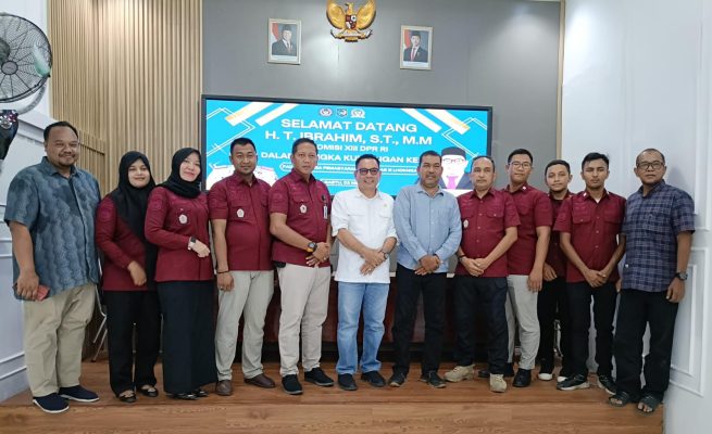 Anggota Komisi XIII DPR RI HT Ibrahim ST MM mengunjungi Lapas Kelas III Lhoknga, Aceh Besar, Sabtu (3/5/2025). (Foto: For Infoaceh.net)