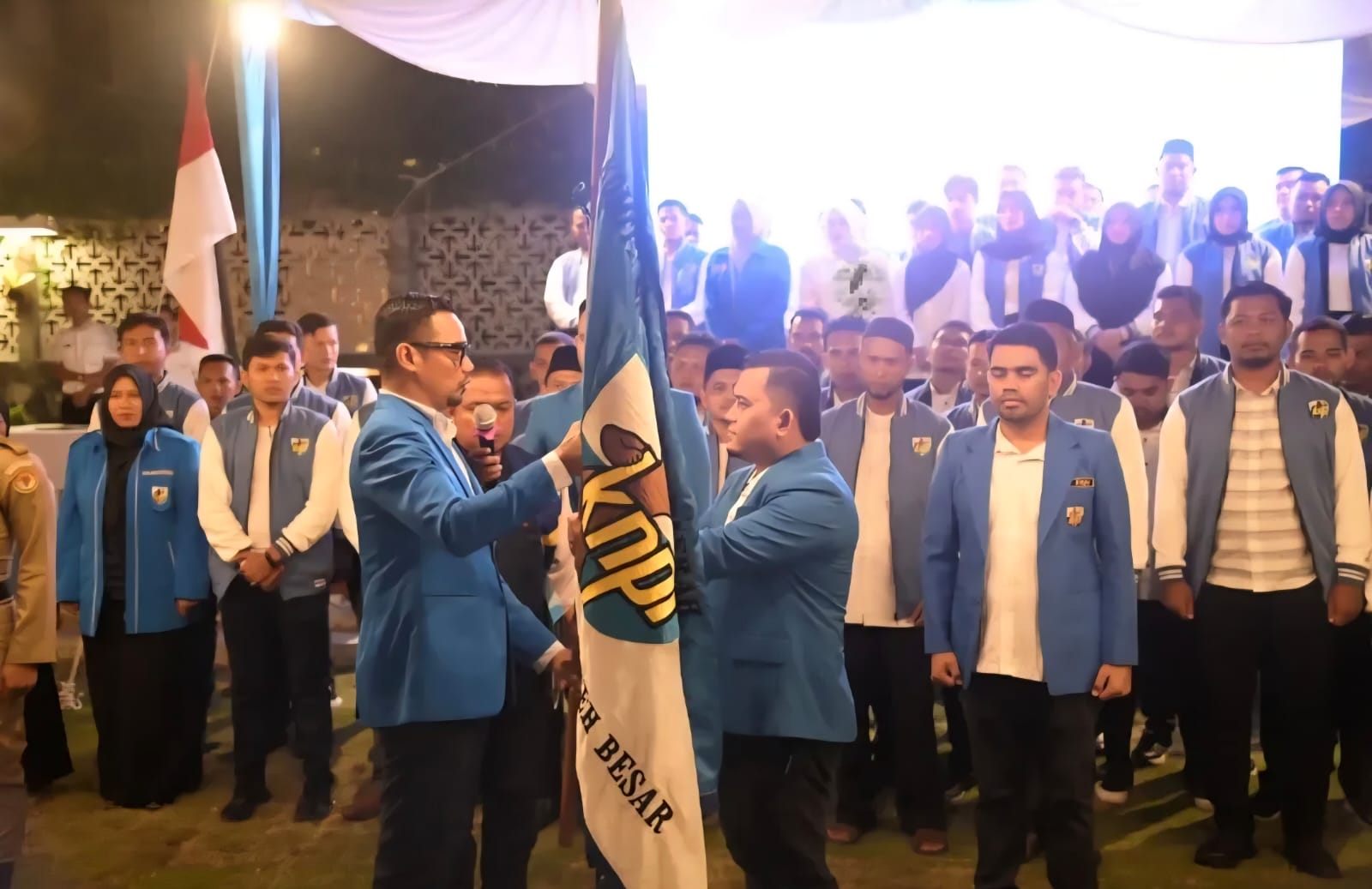 Ketua DPD KNPI Aceh Aulia Rahman, melantik Rahmat Aulia sebagai Ketua DPD KNPI Aceh Besar Periode 2023-2026, Sabtu malam (3/5)