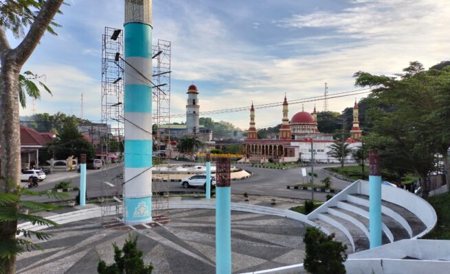 Bupati Aceh Selatan Mirwan MS menggandeng Bank Aceh untuk merenovasi Taman Kota Bundaran Air Mancur Masjid Istiqamah (MI) Tapaktuan
