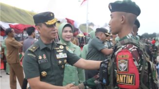 Kasdam IM Brigjen TNI Supriatna melepas 450 Prajurit TNI Yonif 113 Jaya Sakti ke Papua
