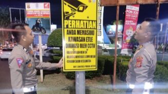 Ditlantas Polda Aceh memperkuat pengawasan lalu lintas dengan memanfaatkan teknologi ETLE yang beroperasi 24 jam penuh. (Foto: Dok. Ditlantas Polda Aceh)