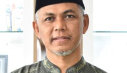 Wakil Rektor Bidang Kemahasiswaan dan Alumni USK Prof Dr Mustanir Yahya MSc