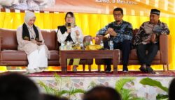 Wakil Menteri Pendidikan Tinggi Sains dan Teknologi, Prof Stella Christie PhD di SMA Negeri 10 Fajar Harapan, Kamis (8/5)