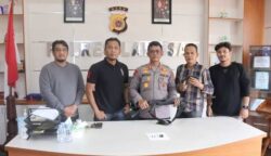 Polres Langsa menerima dua pucuk senjata api ilegal yang diserahkan warga setempat. (Foto: Dok. Polres Langsa)